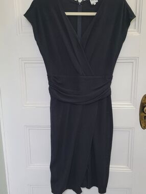 Armani Collezioni Black V-Neck Ruched Waist Midi Dress Size 4 (IT 40) Timeless